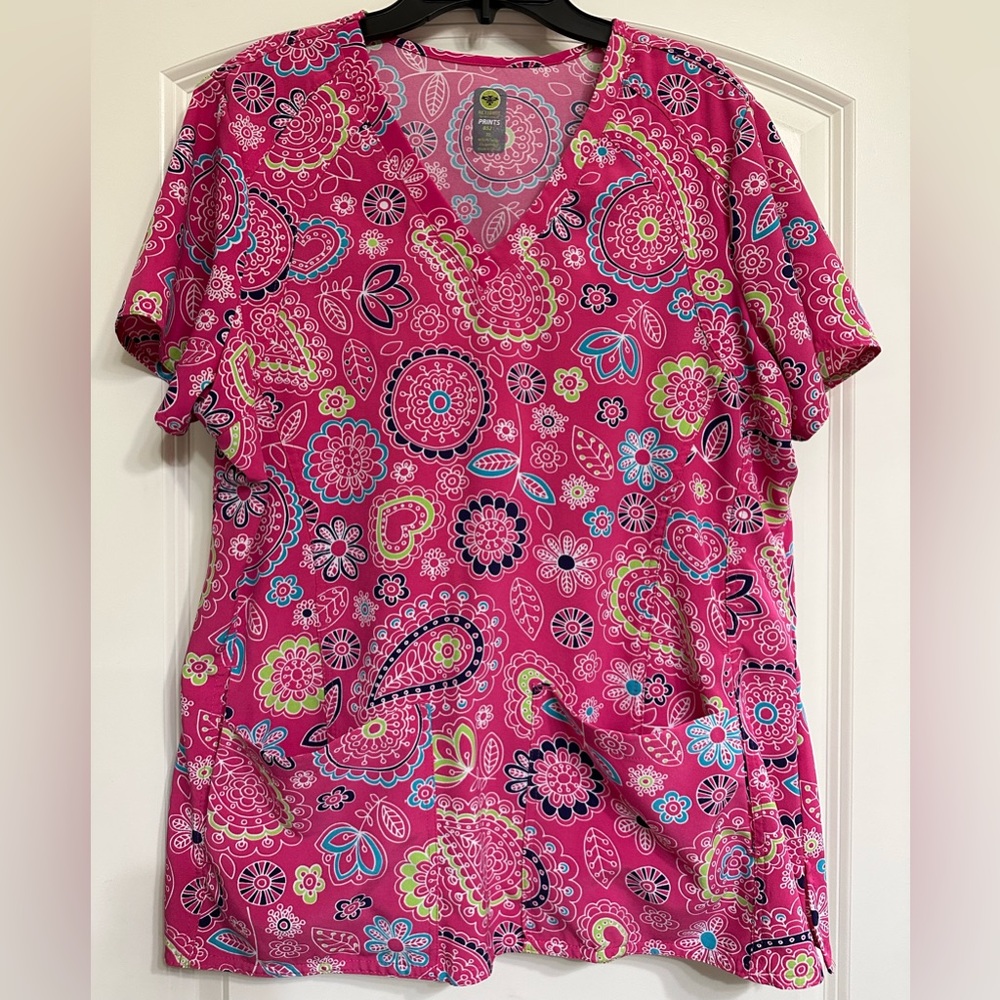 Paisley print scrub top!